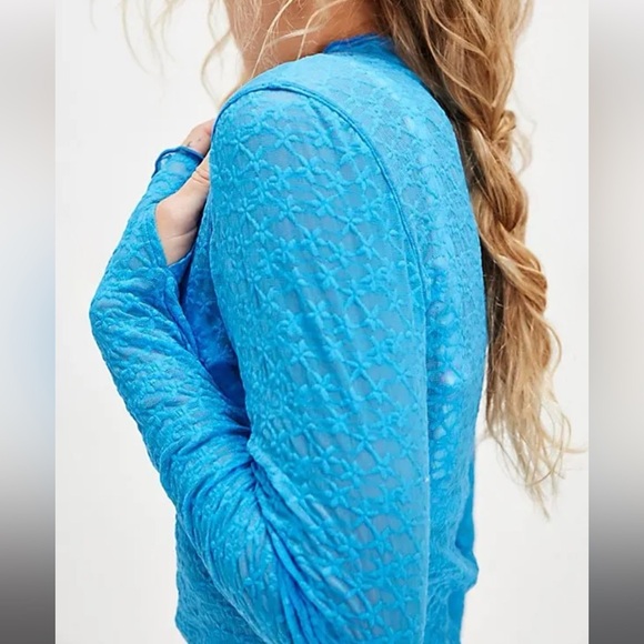 #80 NWT Free People From The Start Mockneck Long Sleeve in Aurora Blue - Picture 2 of 5